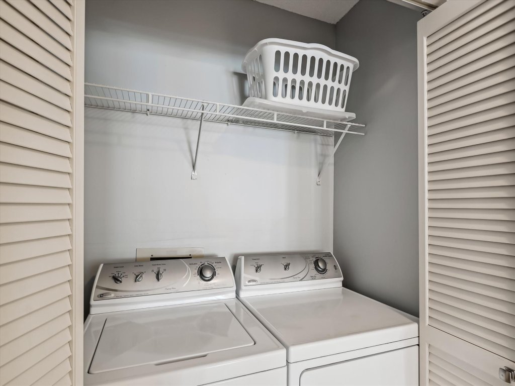 IR 314 is a Stunning 2 BR Gulfview - Recently Renovated and 60 Flat Screen Vacation Rental in Destin - RedAwning