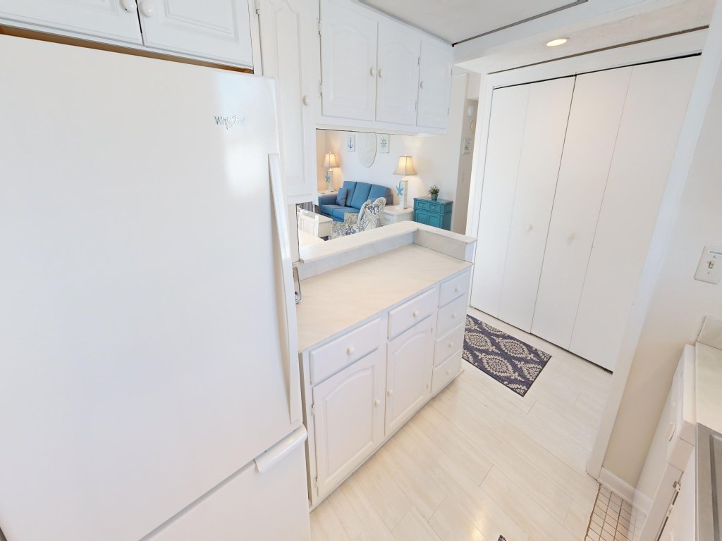 SPC 1082 - 2 BR on the golf course - close to the pool Vacation Rental in Destin - RedAwning