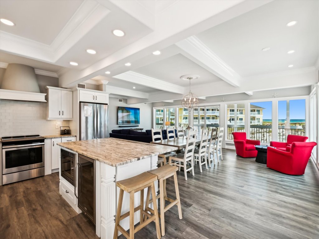 Stunning Gulf Front 3 BR - steps away from the beach - completely renovated Vacation Rental in Destin - RedAwning