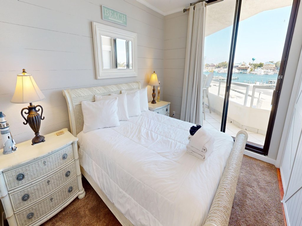 East Pass 305 is a 2 BR on the Pass and absolutely gorgeous - Amazing Sunset Vacation Rental in Destin - RedAwning