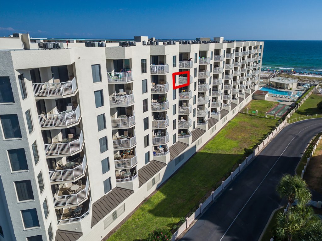 IR 516 Sunset Views to marvel at in this 2 BR on the beach side of Holiday Isle Vacation Rental in Destin - RedAwning