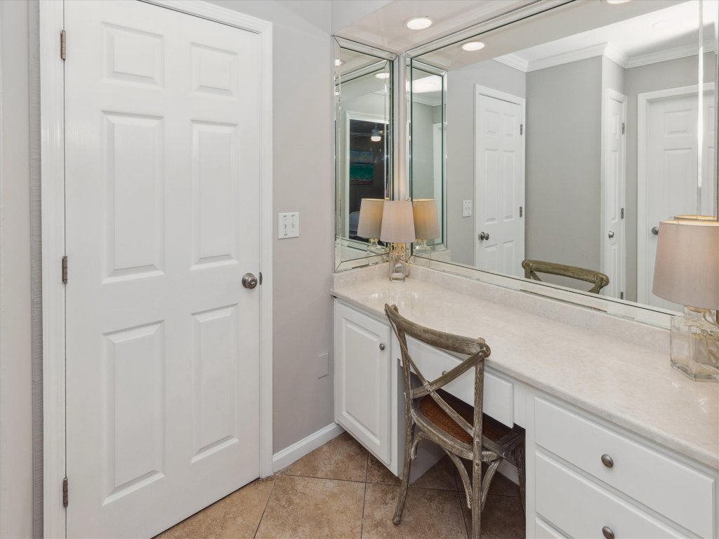 SPC 2138 - Beautiful 2nd Floor 2 BR - Sleeps 6 Vacation Rental in Destin - RedAwning