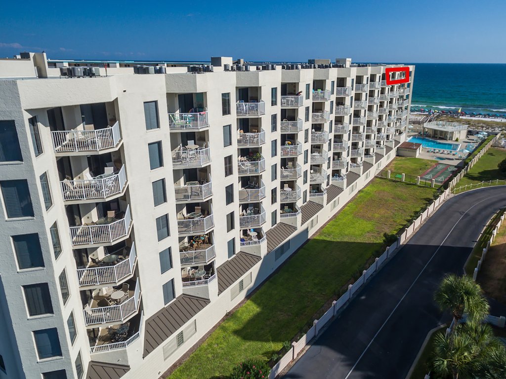 IR 610 is an Amazing 2 BR 2 Ba with Large Balcony and Awesome views! Vacation Rental in Destin - RedAwning
