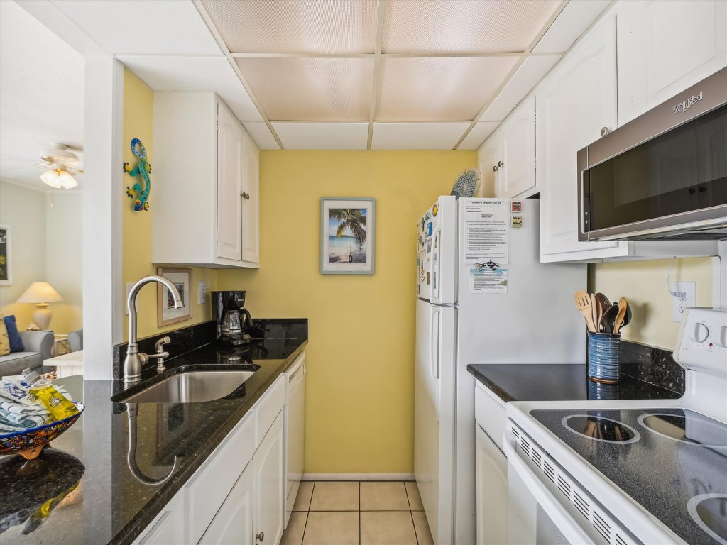 SPC 2041 - Beautiful 2nd floor 1 BR on the canal - sleeps 4 Vacation Rental in Destin - RedAwning