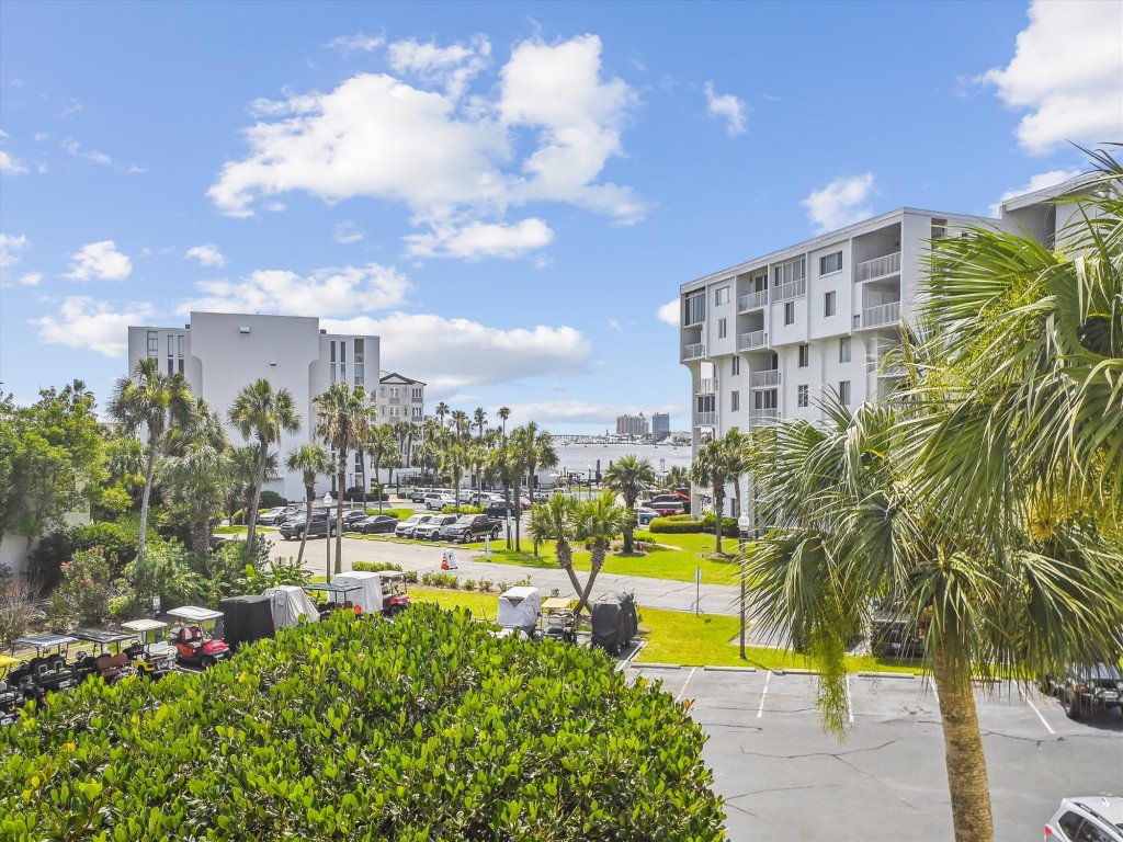 306C is a Large 2 BR on the Harbor with great rates and free beach buggy Vacation Rental in Destin - RedAwning