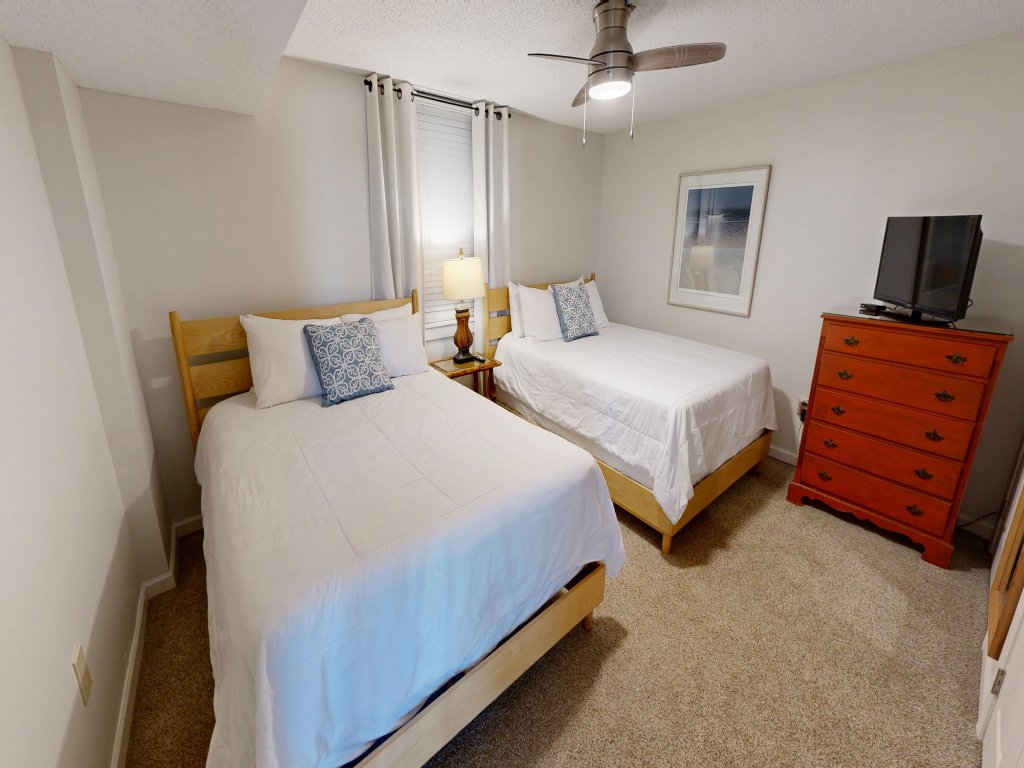 306C is a Large 2 BR on the Harbor with great rates and free beach buggy Vacation Rental in Destin - RedAwning