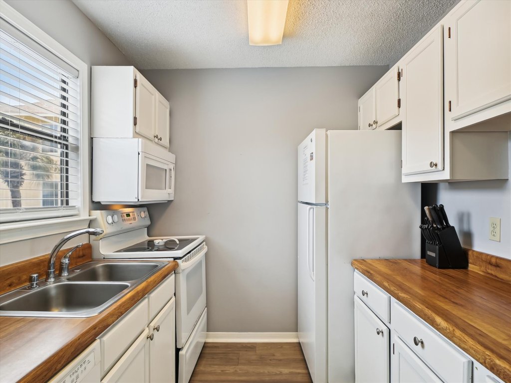 SPC4117 - Canal Front 2 BR - sleeps 6 Vacation Rental in Destin - RedAwning