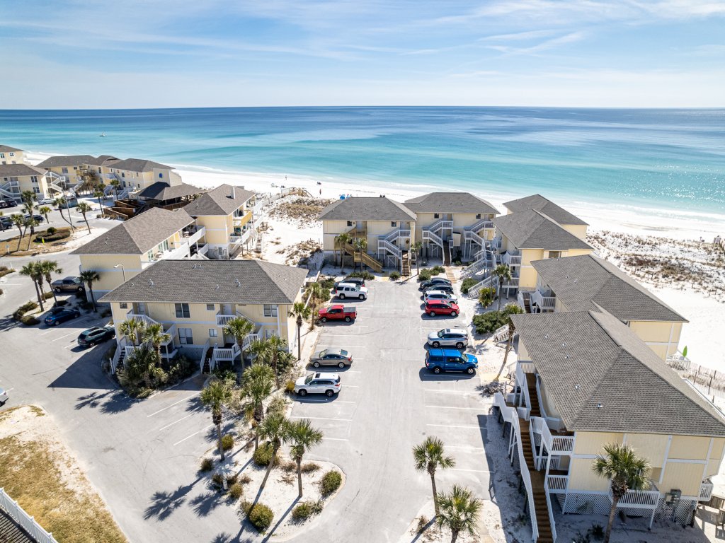 SPC4117 - Canal Front 2 BR - sleeps 6 Vacation Rental in Destin - RedAwning