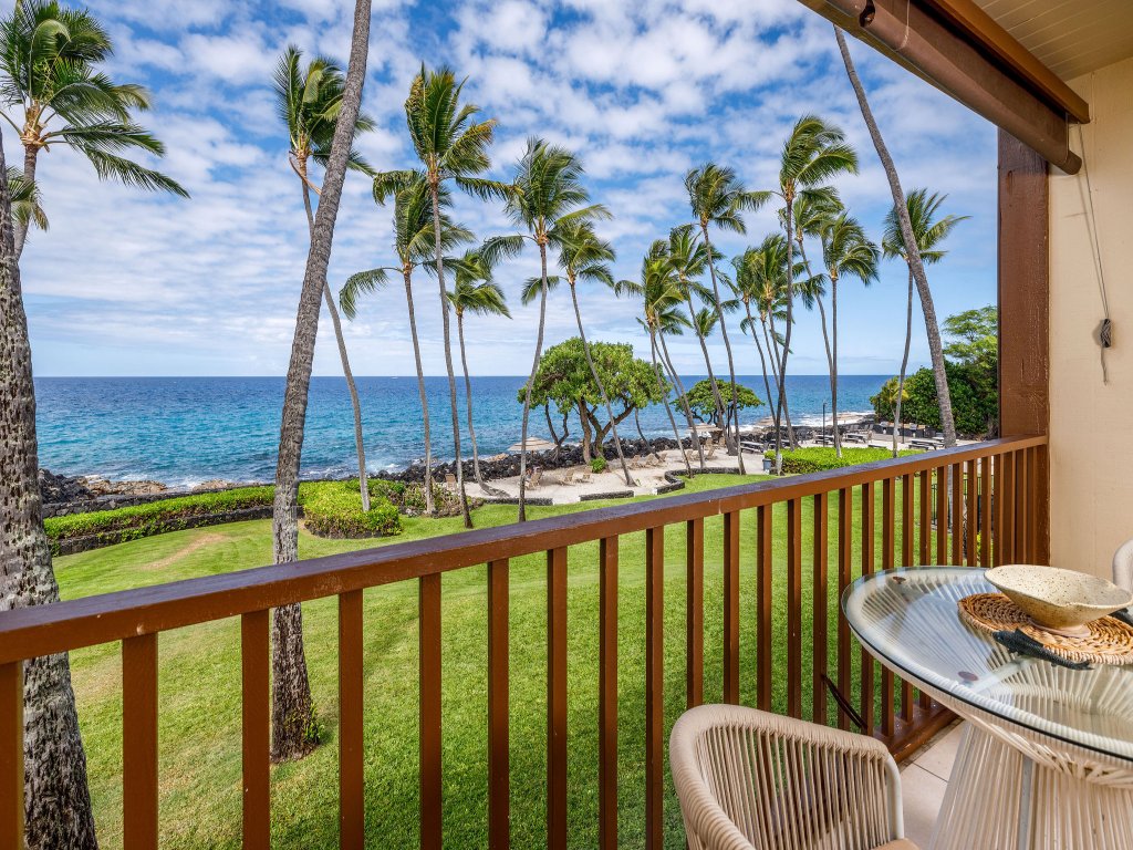 Kona Isle E23 Vacation Rental in Kailua Kona - RedAwning
