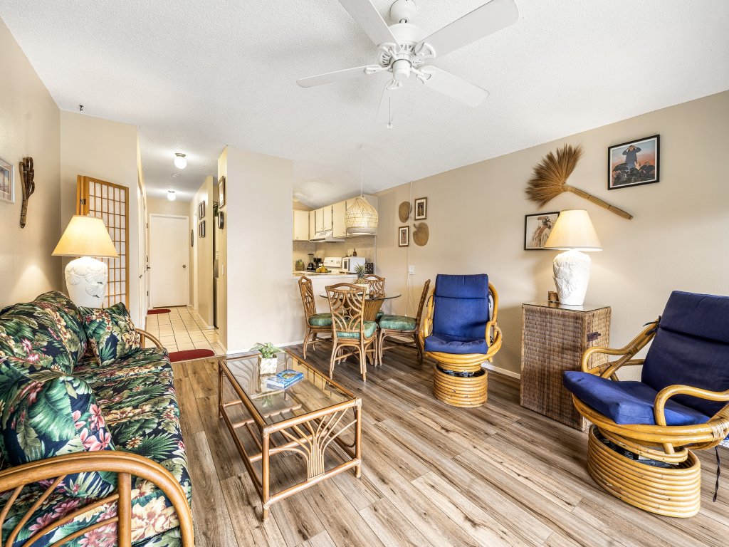 Kona Isle B31 Vacation Rental in Kailua Kona - RedAwning