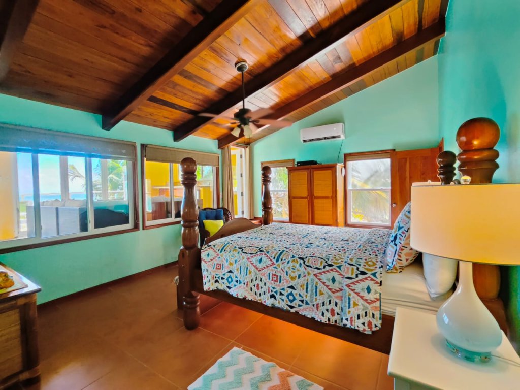 Casa De Bonita Vacation Rental in San Pedro - RedAwning