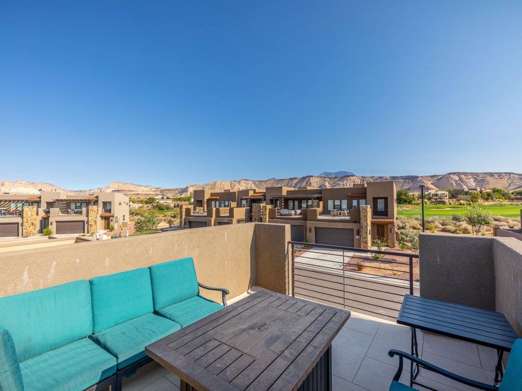 The Pickleball Palace Vacation Rental in St. George - RedAwning