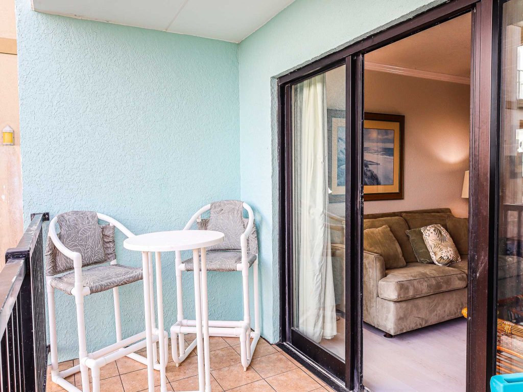 Continental 101 Vacation Rental in South Padre Island - RedAwning