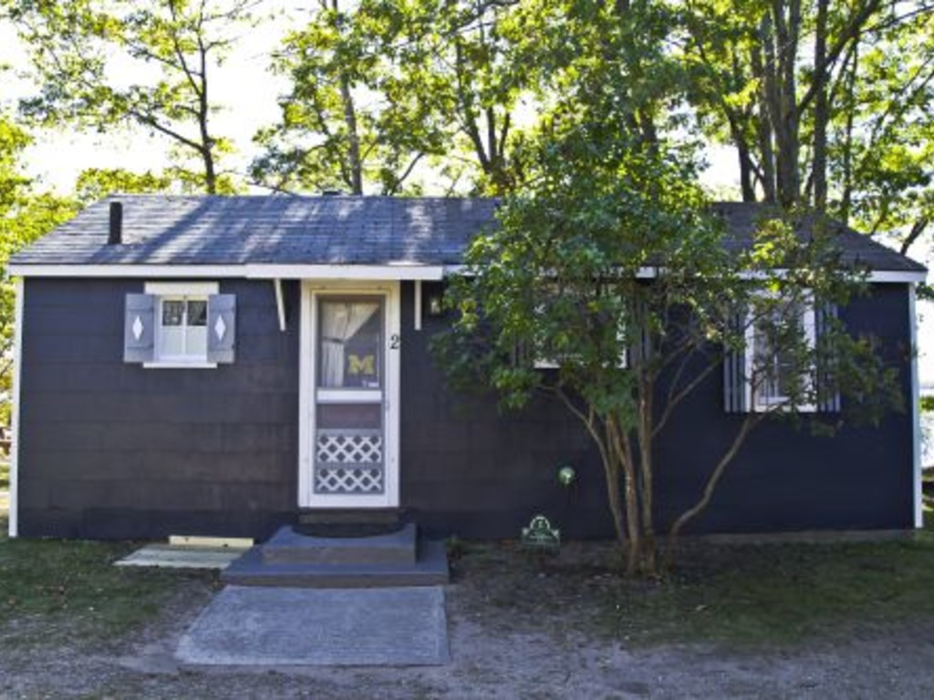 Cabin #2 - M Den Vacation Rental in Carp Lake - RedAwning