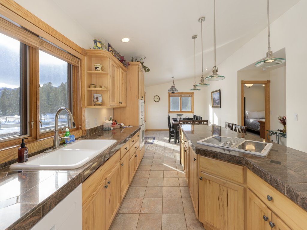 Mountain Peak Vacation Rental in Tabernash - RedAwning