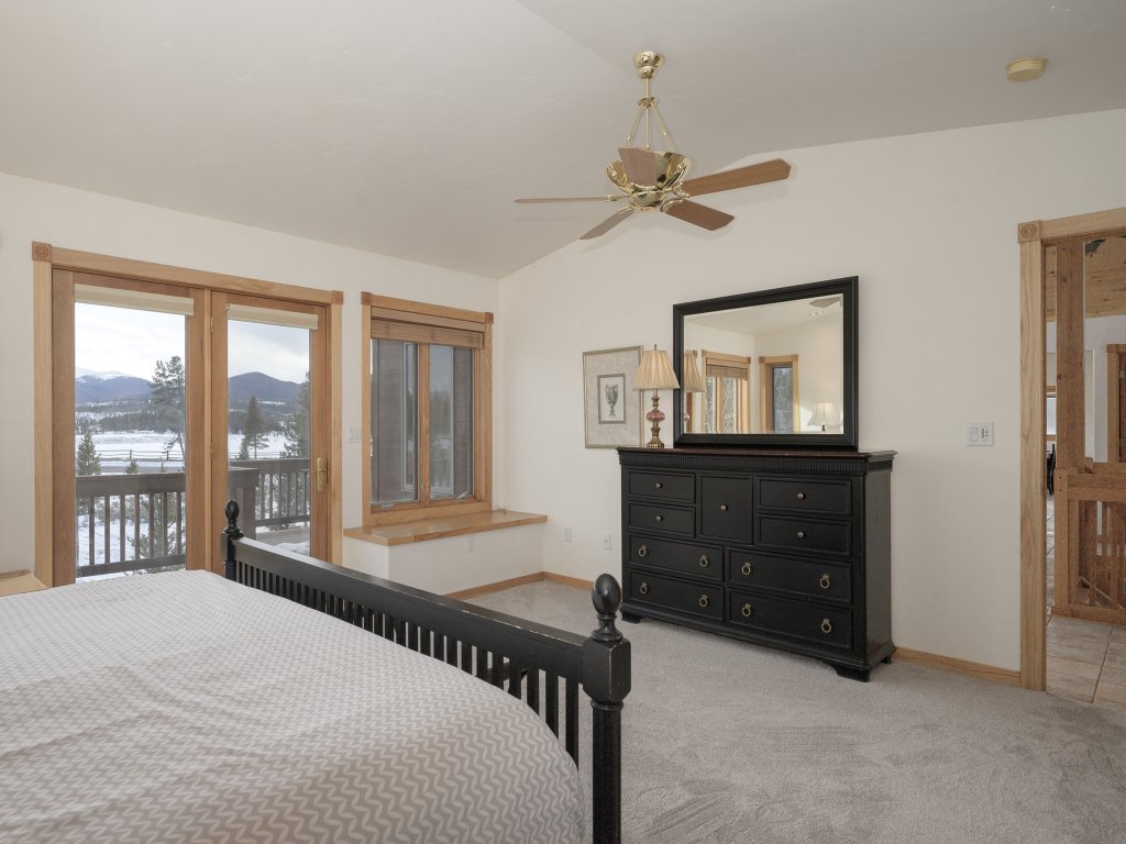 Mountain Peak Vacation Rental in Tabernash - RedAwning