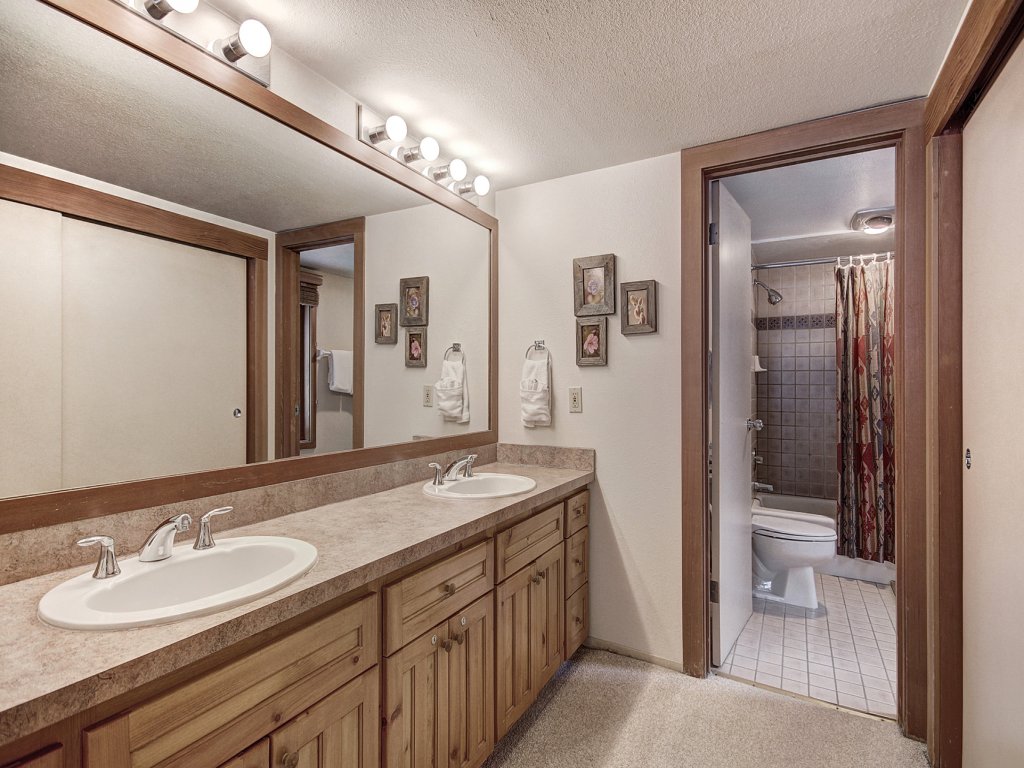 1777 Decatur Vacation Rental in Keystone - RedAwning