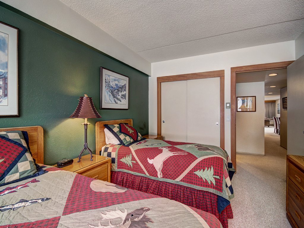 1777 Decatur Vacation Rental in Keystone - RedAwning