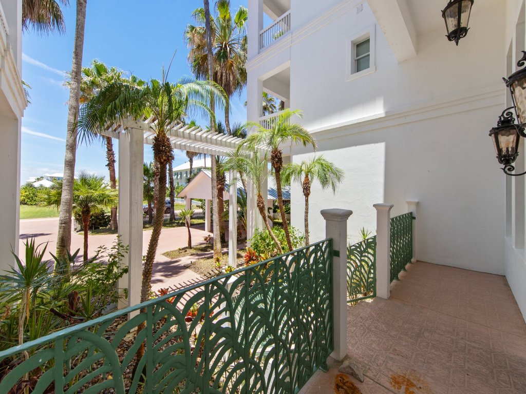 Manu Kai - Beachfront House with private pool and hot tub Vacation Rental in South Padre Island - RedAwning