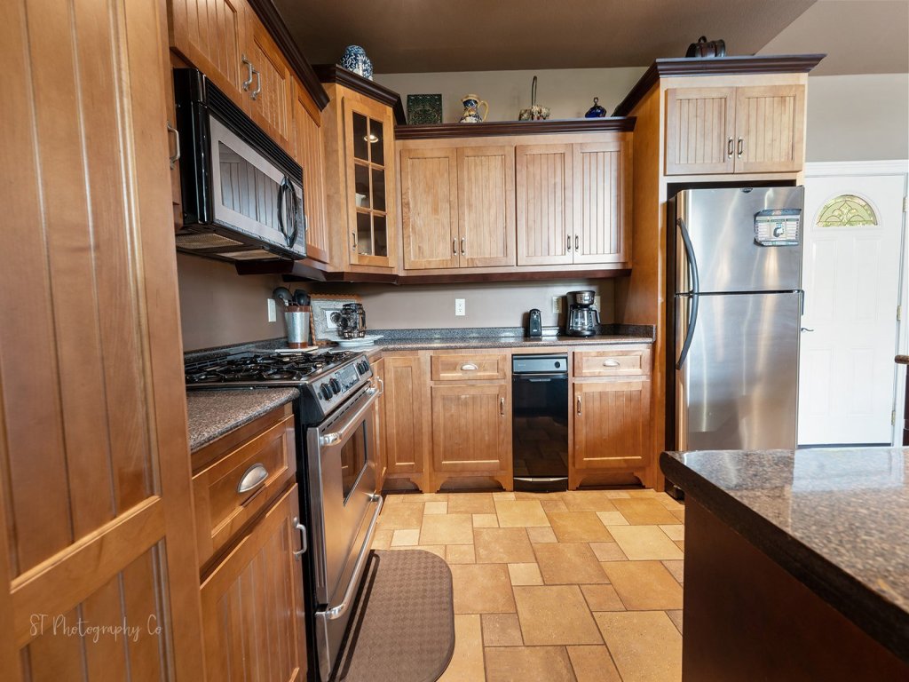 Enchanted Primrose Vacation Rental in Sevierville - RedAwning