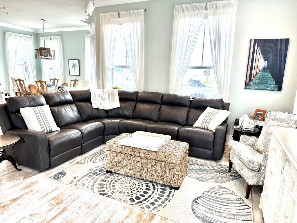 Bay Side Retreat Vacation Rental in Navarre Beach - RedAwning