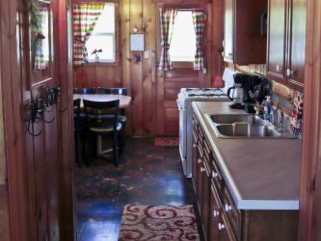 Cabin #7 - Northwoods Retreat Vacation Rental in Carp Lake - RedAwning