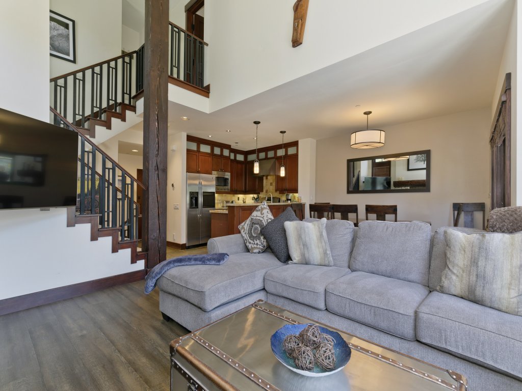 Juniper Crest 25 5-Star Townhome with Breathtaking Views, Ski Back Trail from Eagle Lodge Vacation Rental in Mammoth Lakes - RedAwning