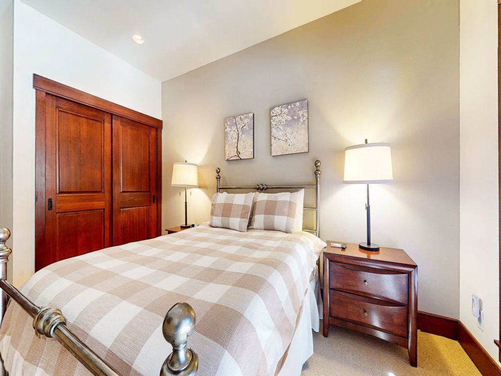 Juniper Crest 25 5-Star Townhome with Breathtaking Views, Ski Back Trail from Eagle Lodge Vacation Rental in Mammoth Lakes - RedAwning