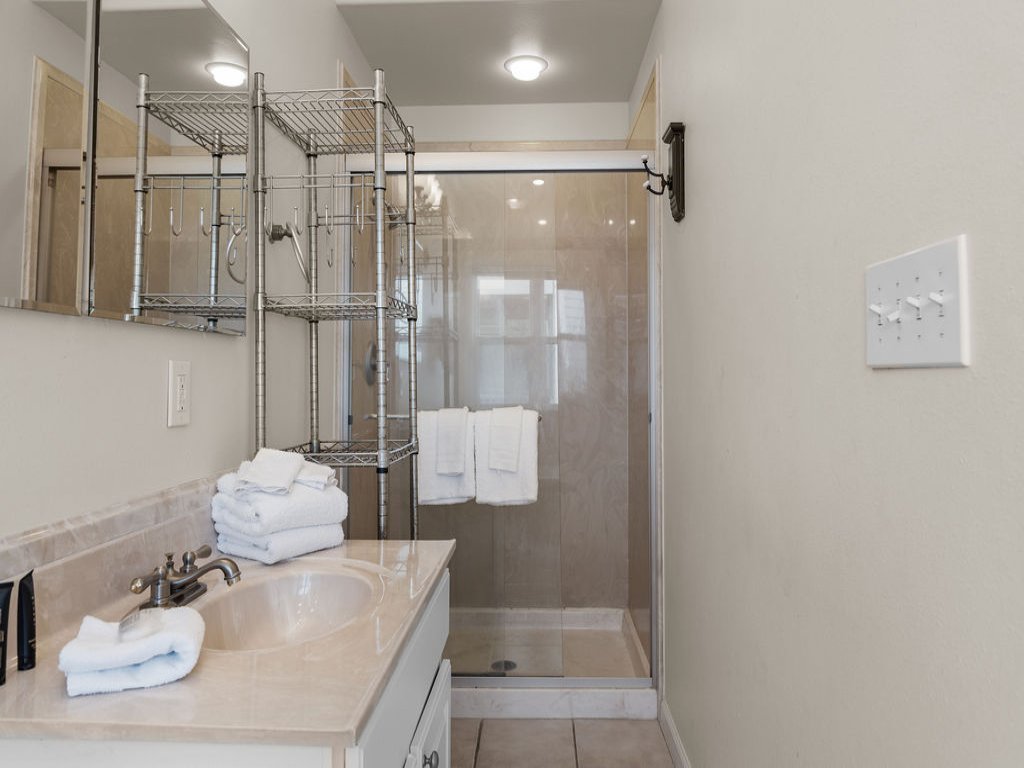 Spinnaker Pointe 2A Vacation Rental in Gulf Shores - RedAwning