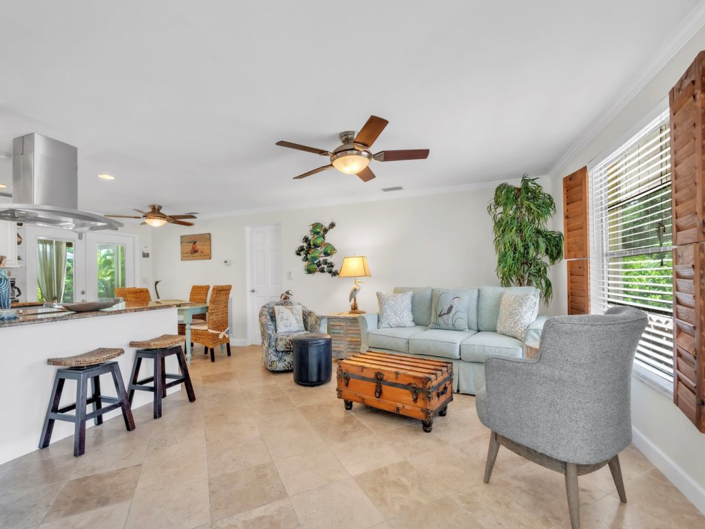 Manatee Manor Vacation Rental in Anna Maria - RedAwning