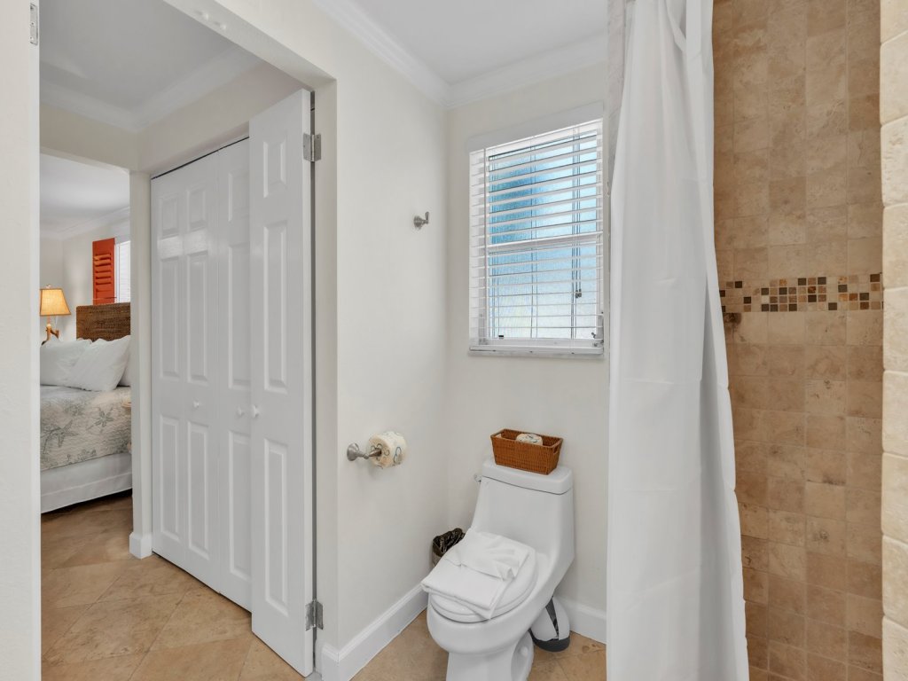Manatee Manor Vacation Rental in Anna Maria - RedAwning