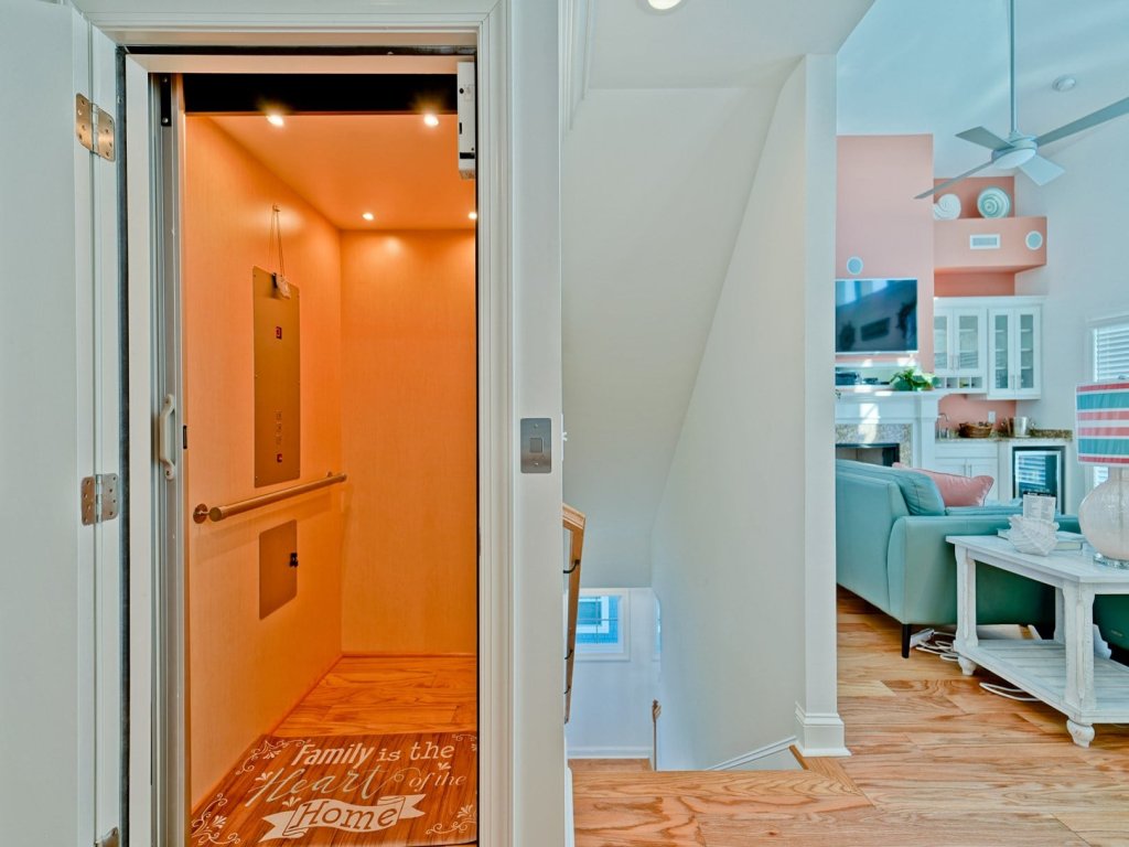 Knot A Care / 285 Ocean Blvd East Vacation Rental in Holden Beach - RedAwning
