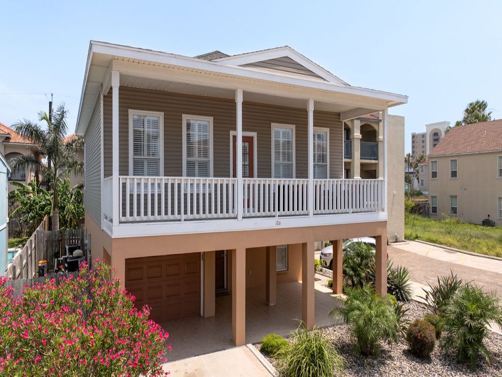 106 E. Oleander Vacation Rental in South Padre Island - RedAwning