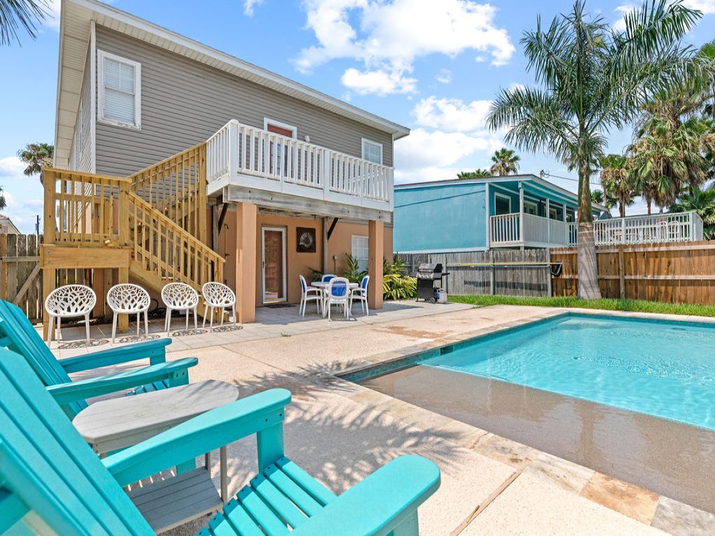 106 E. Oleander Vacation Rental in South Padre Island - RedAwning