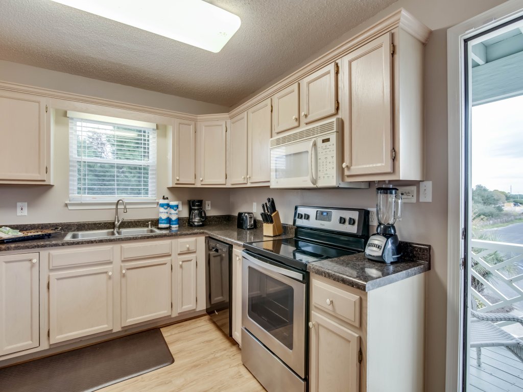 Summer Palace B Vacation Rental in Gulf Shores - RedAwning