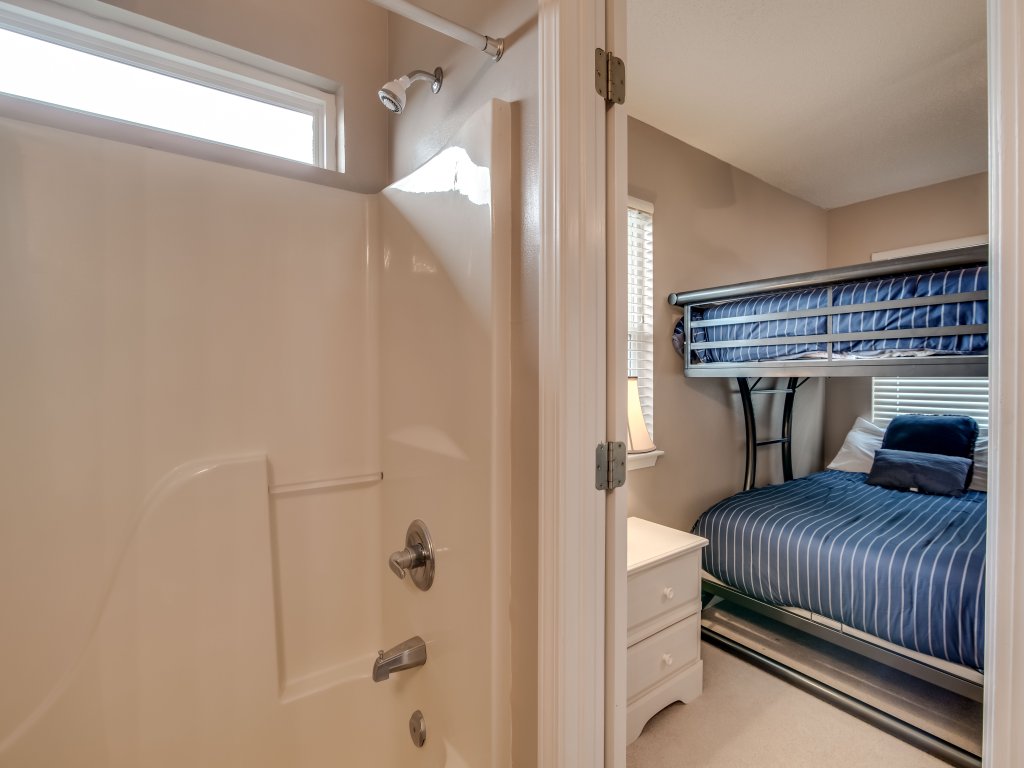 Summer Palace B Vacation Rental in Gulf Shores - RedAwning