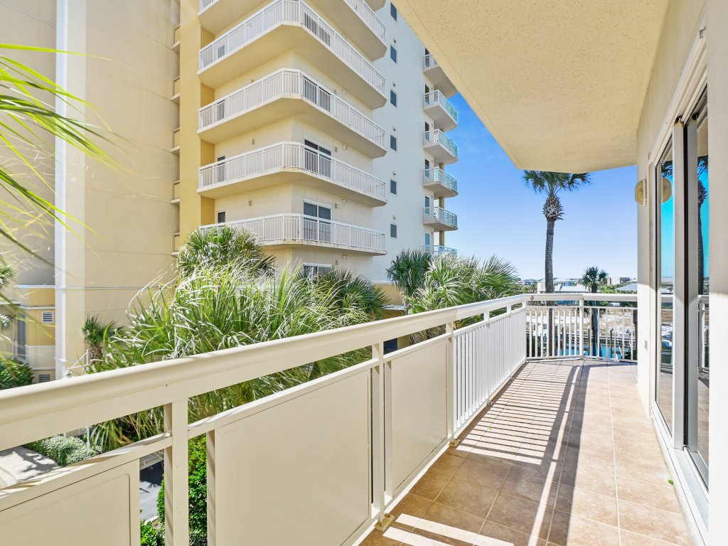 Harbor Landing 201A - Beautiful 3 BR End unit with huge balconies Vacation Rental in Destin - RedAwning