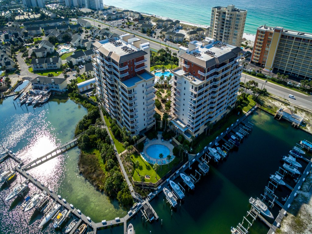 Harbor Landing 201A - Beautiful 3 BR End unit with huge balconies Vacation Rental in Destin - RedAwning