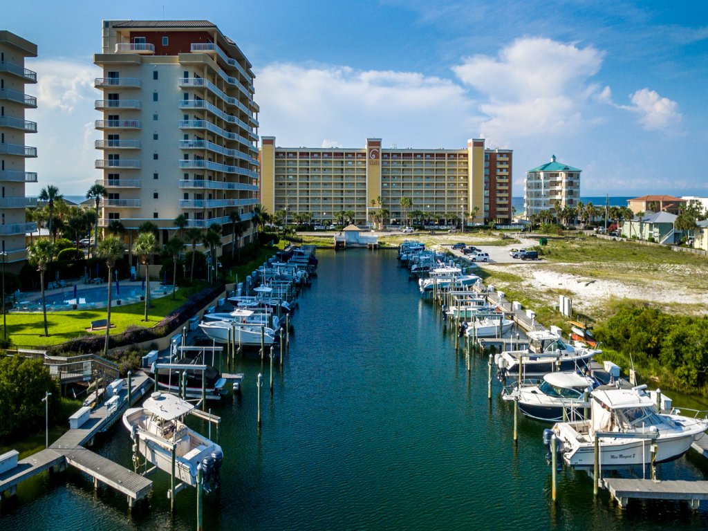 Harbor Landing 201A - Beautiful 3 BR End unit with huge balconies Vacation Rental in Destin - RedAwning