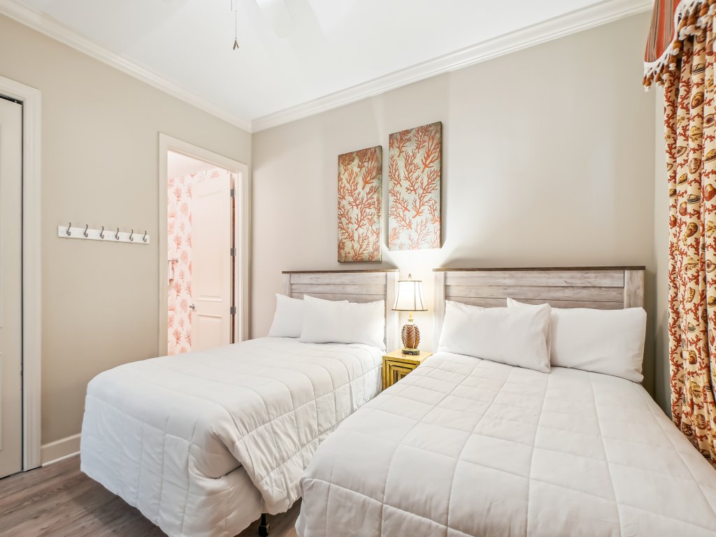 Harbor Landing 201A - Beautiful 3 BR End unit with huge balconies Vacation Rental in Destin - RedAwning