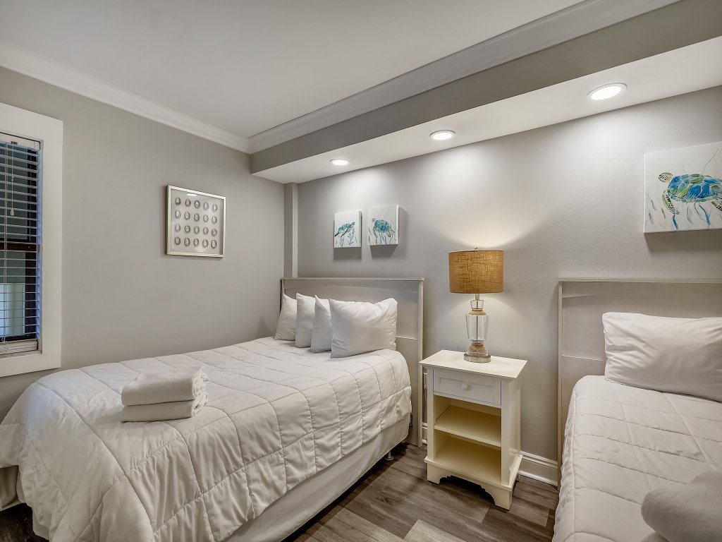 Gorgeous Gulf front 2 BR completely remodeled with amazing gulf views - sleeps 7 Vacation Rental in Destin - RedAwning