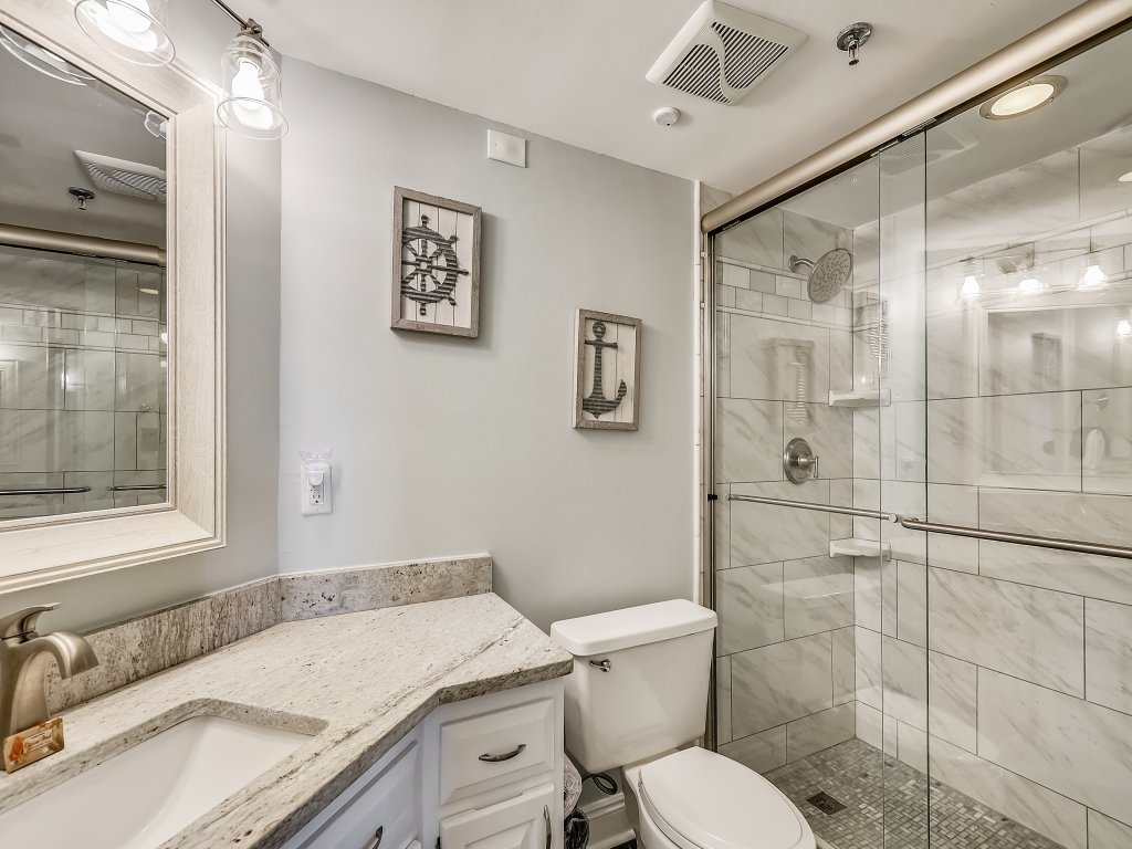 Gorgeous Gulf front 2 BR completely remodeled with amazing gulf views - sleeps 7 Vacation Rental in Destin - RedAwning