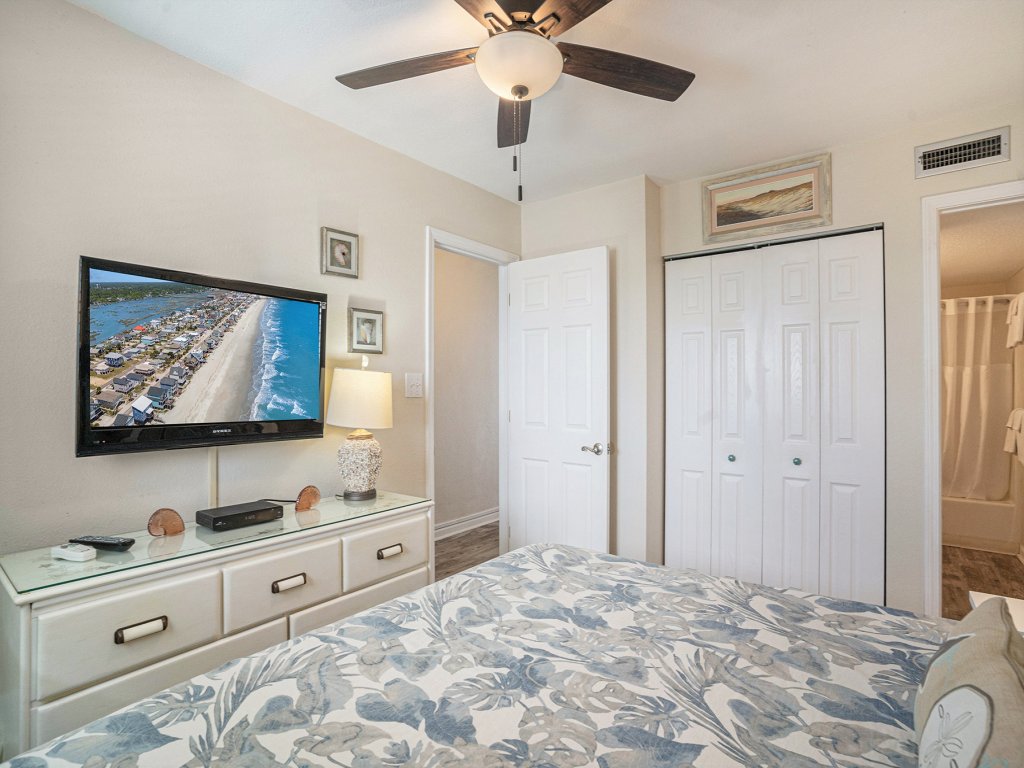 0804 Waters Edge Resort Vacation Rental in Garden City Beach - RedAwning