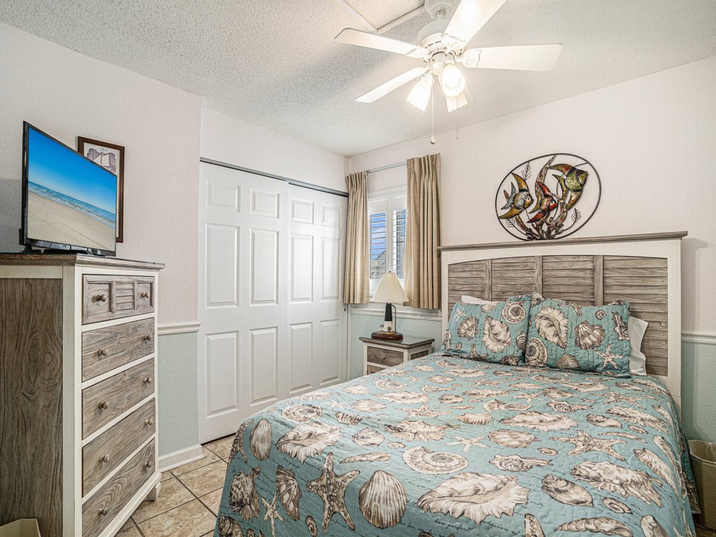 0512 Waters Edge Resort Vacation Rental in Garden City Beach - RedAwning