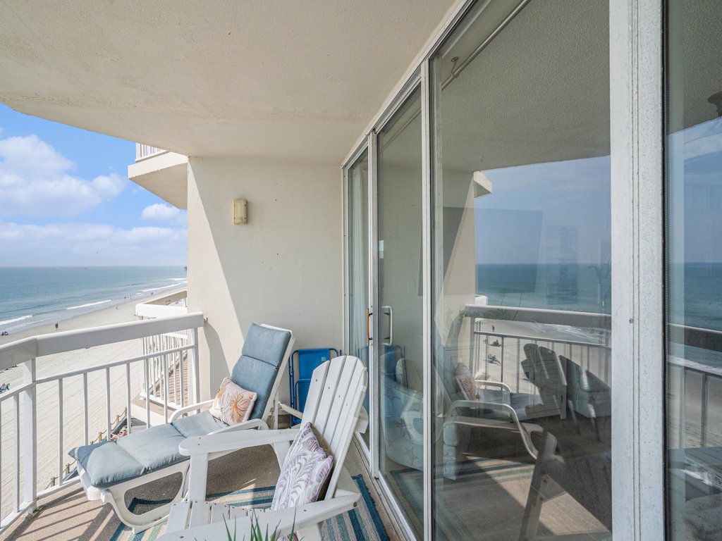 0407 Waters Edge Resort Vacation Rental in Garden City Beach - RedAwning