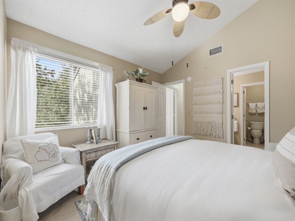 Dog Friendly Forest Ridge Condo Close to Beach Vacation Rental in Fernandina Beach - RedAwning