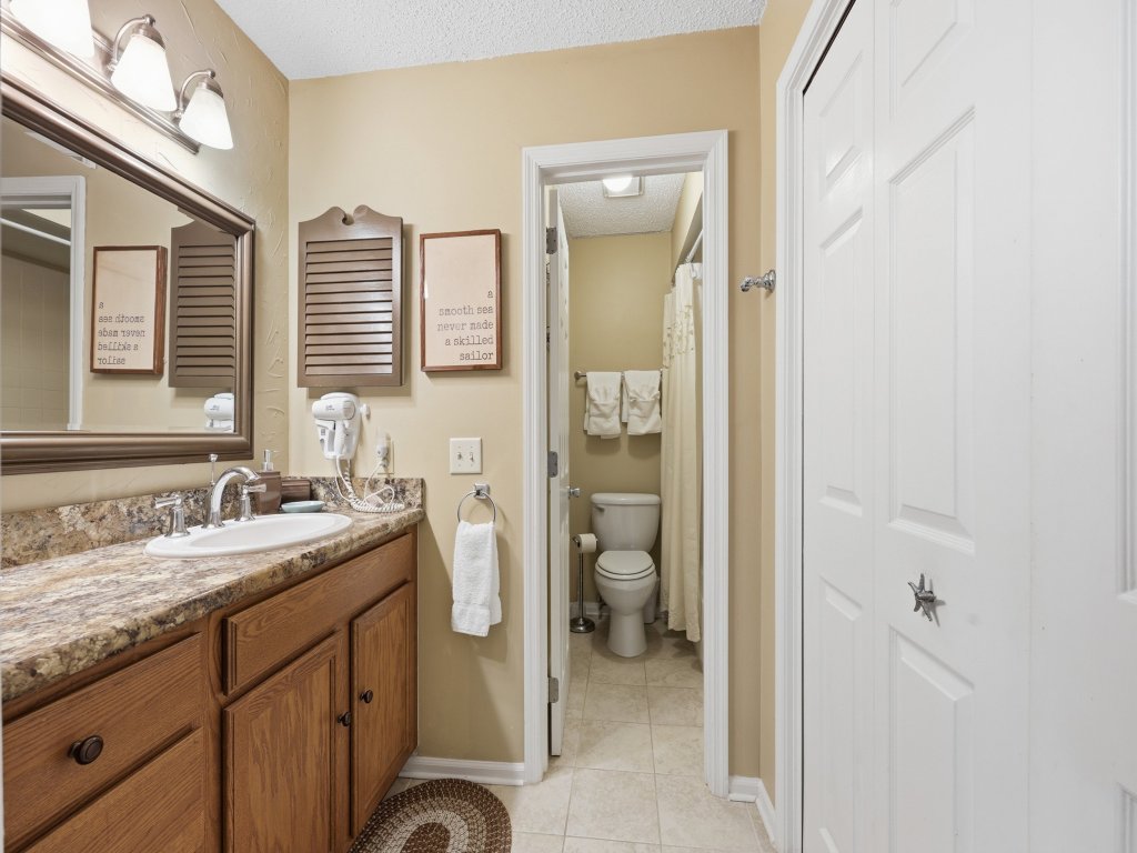 Dog Friendly Forest Ridge Condo Close to Beach Vacation Rental in Fernandina Beach - RedAwning