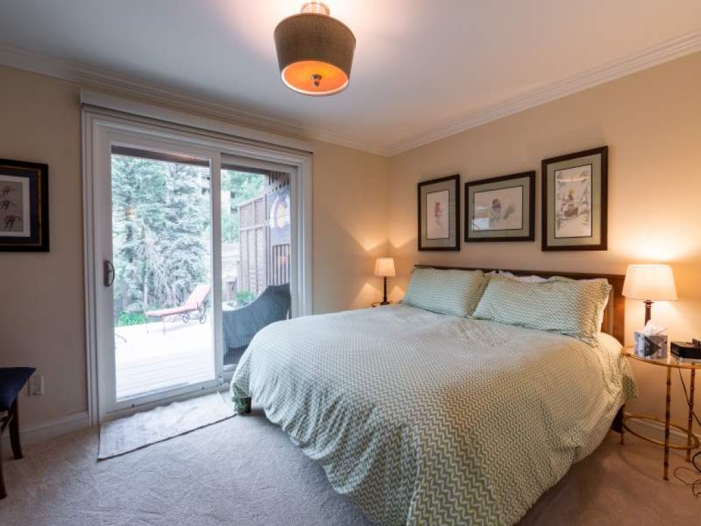 Texas Townhome Condos - 3 Minutes Walk to Gondola Vacation Rental in Vail - RedAwning