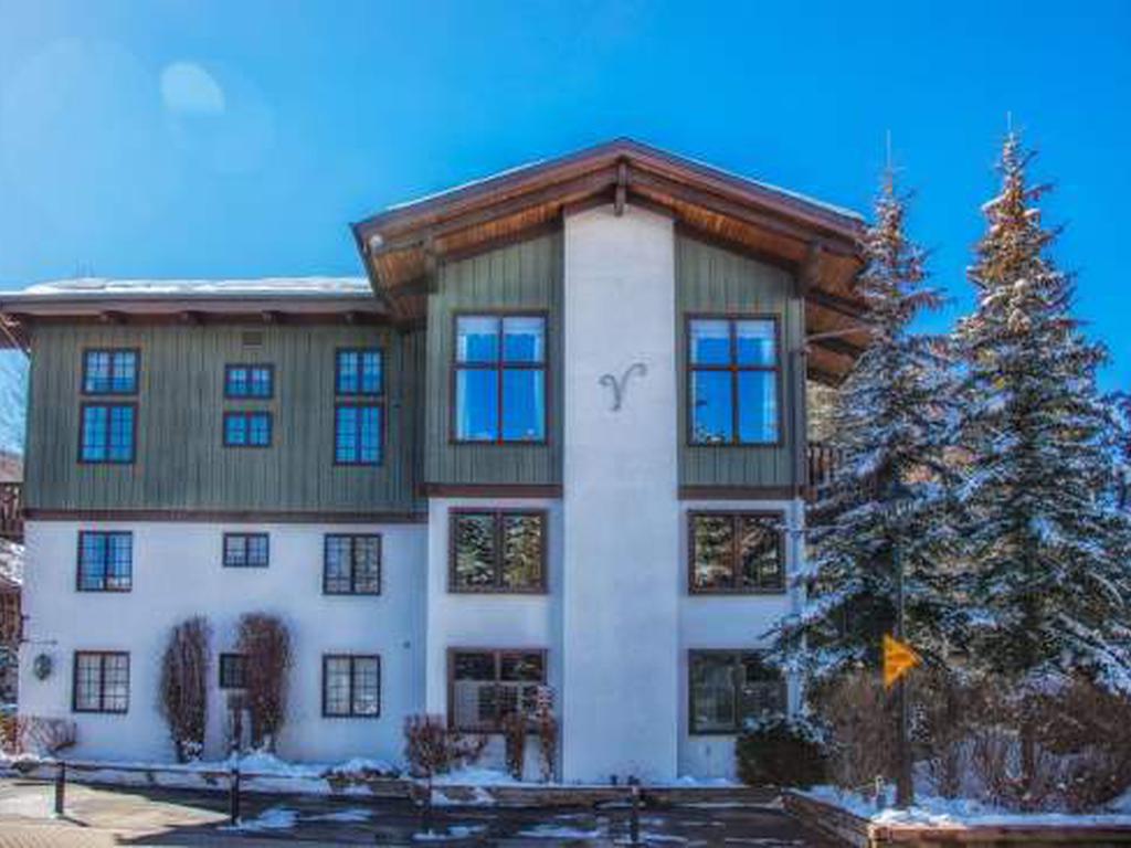 Vorlaufer Condos Short 3 Minute Walk to Vail Village and Gondola One Vacation Rental in Vail - RedAwning
