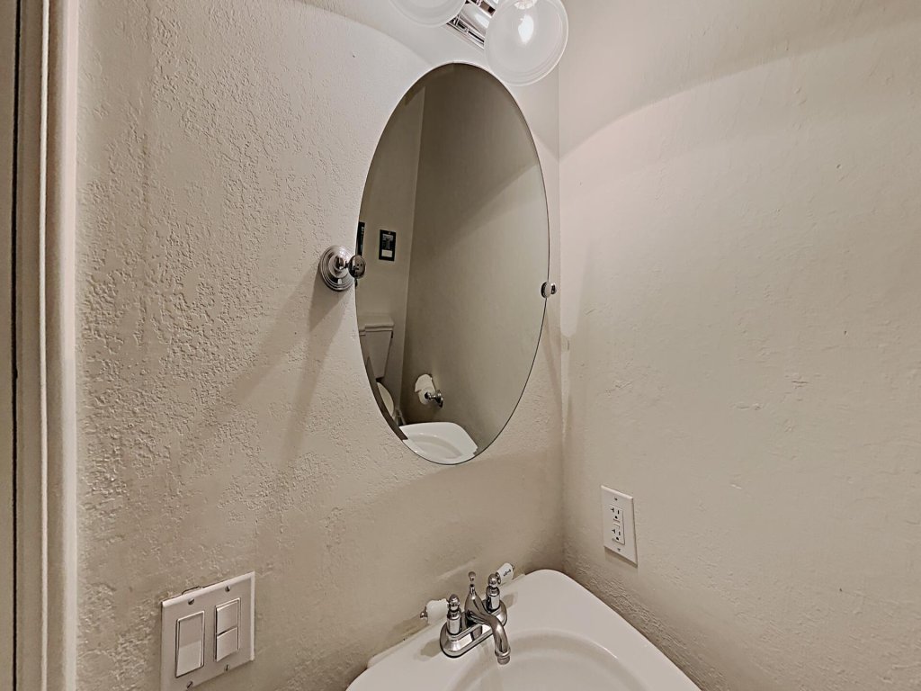 Spacious 2 Bedroom Home with Pool, 3 Hot Tubs, Sauna! (Unit 513 at 1849) Vacation Rental in Mammoth Lakes - RedAwning
